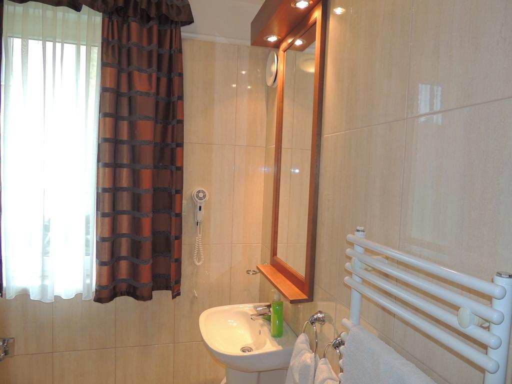 Luxus Golf Apartment Bük 客房 照片