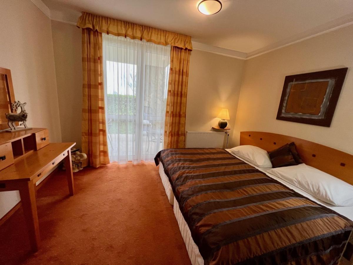 Luxus Golf Apartment Bük 外观 照片