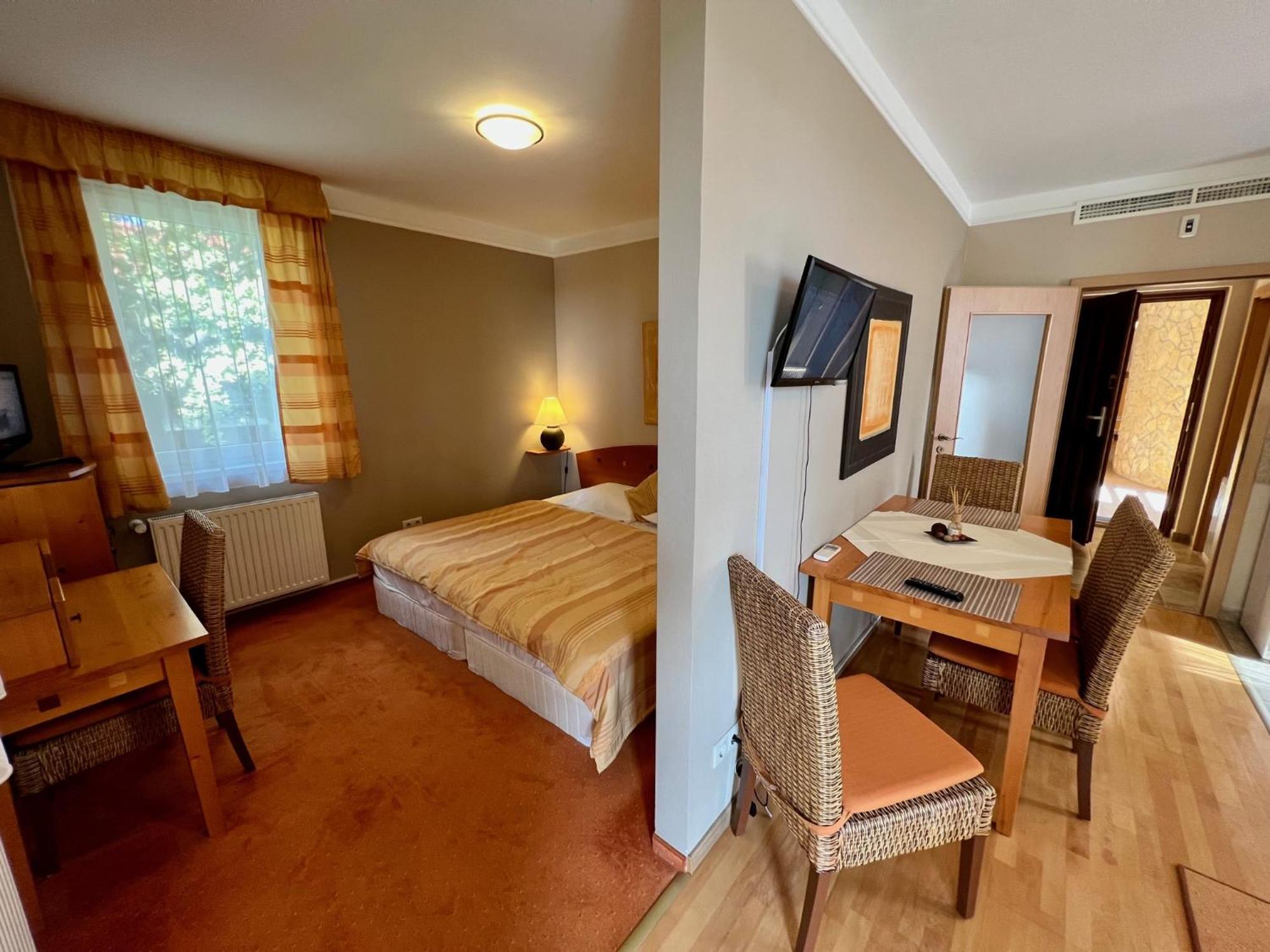 Luxus Golf Apartment Bük 外观 照片