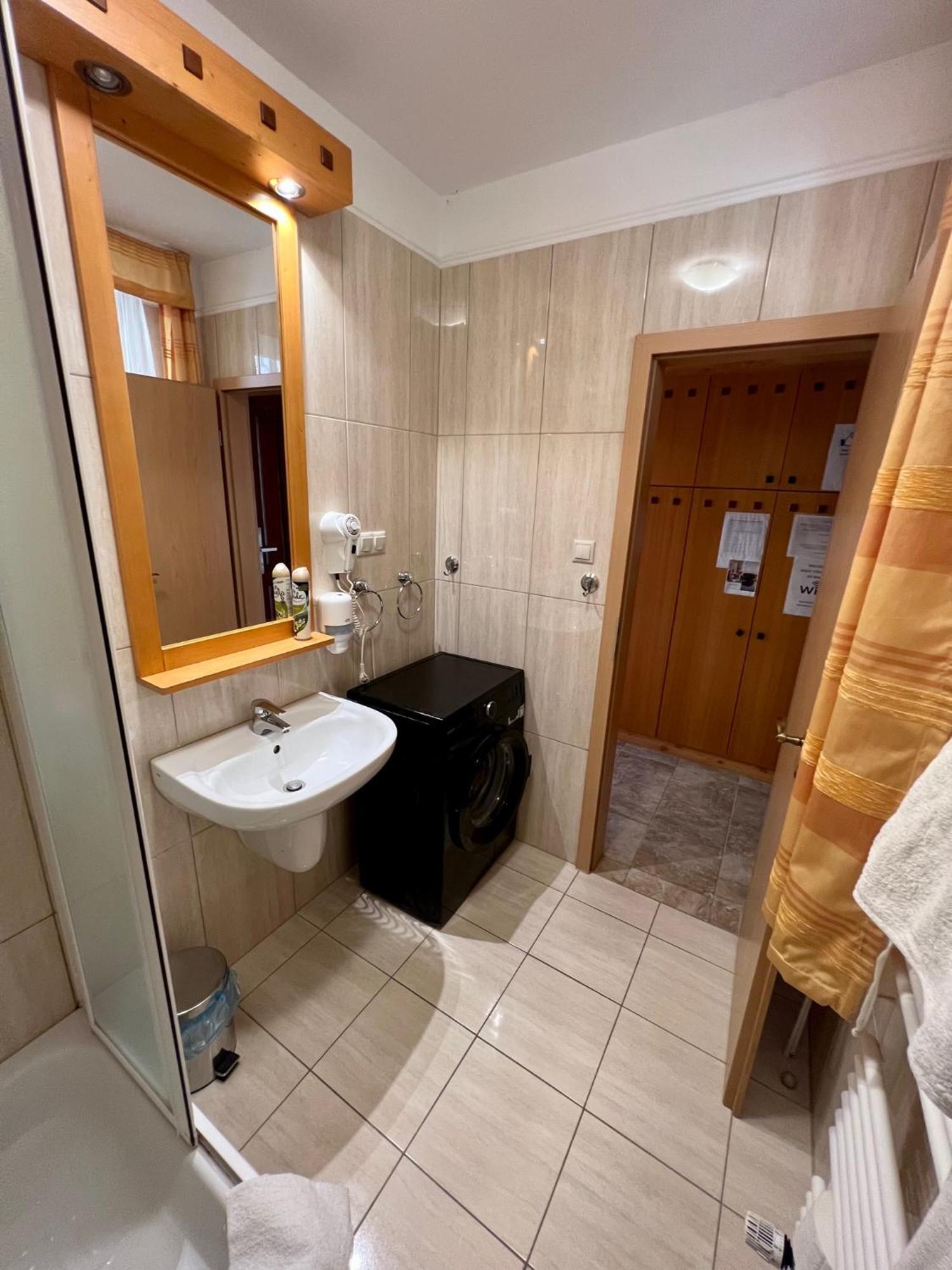 Luxus Golf Apartment Bük 外观 照片